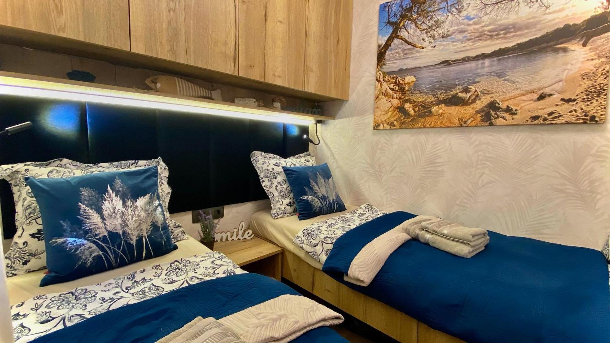 דראגה Sunset Coast - Paradise Cottage מראה חיצוני תמונה